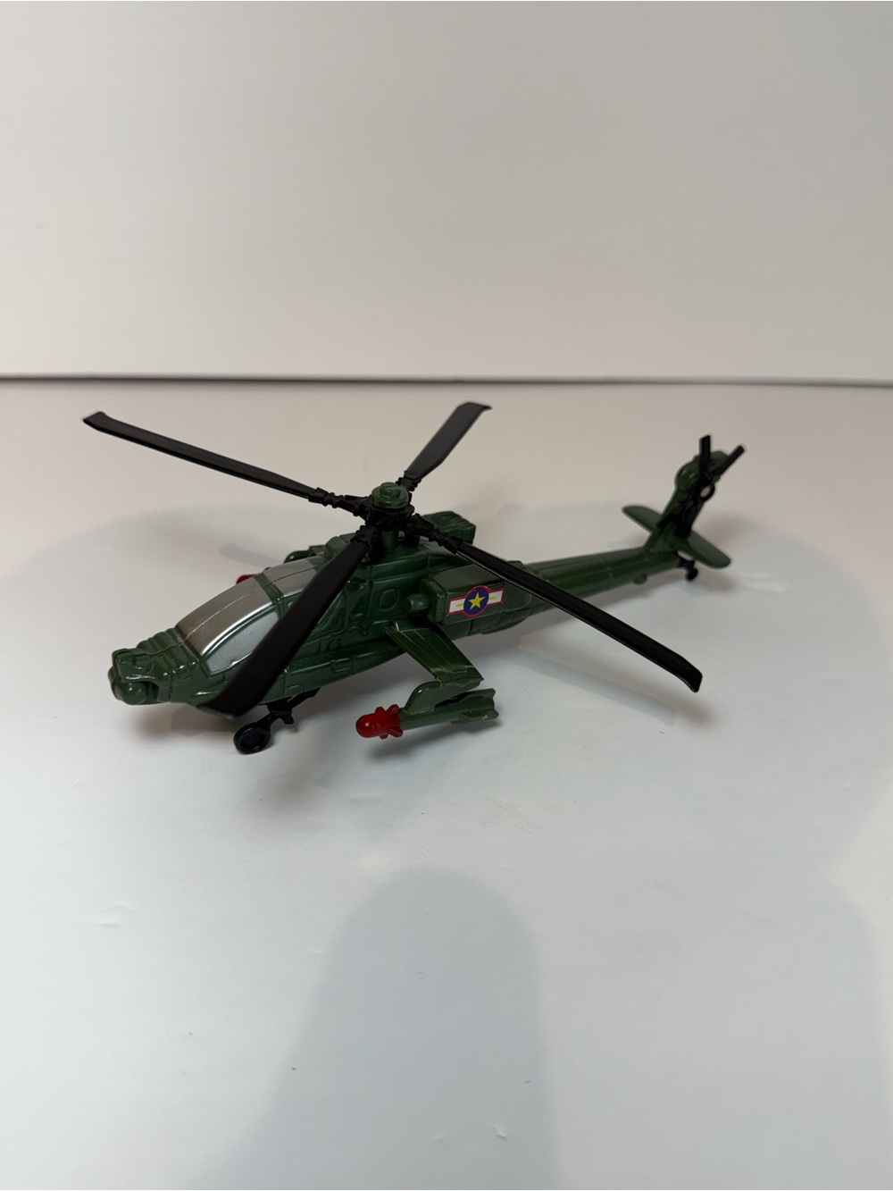 Toys R US Maidenhead Helicopter 7"